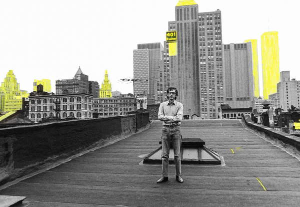 foto dell'artista Christo sulla terrazza del suo studio, New York, USA, 1979 Maria Mulas 