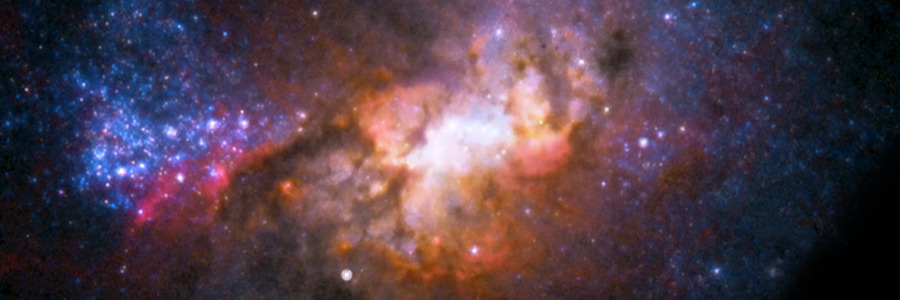 Composite image of the dwarf galaxy Henize 2-10 / National Air and Space Museum, Smithsonian Institution / Bridgeman Images 